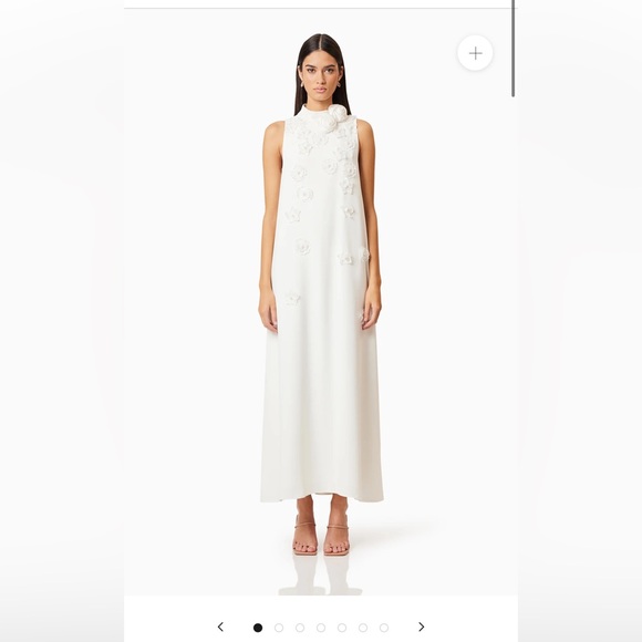 Elliatt Dresses & Skirts - Elliatt Lilydale 3D Maxi Dress in White